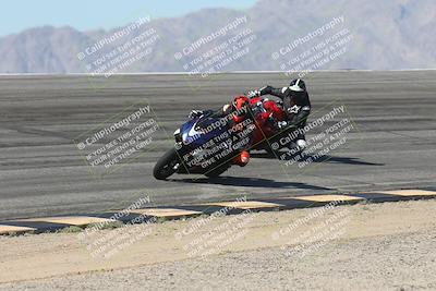 media/Oct-13-2025-Moto Forza (Mon) [[a66d839500]]/3-B Group/Session 2 (Bowl)/